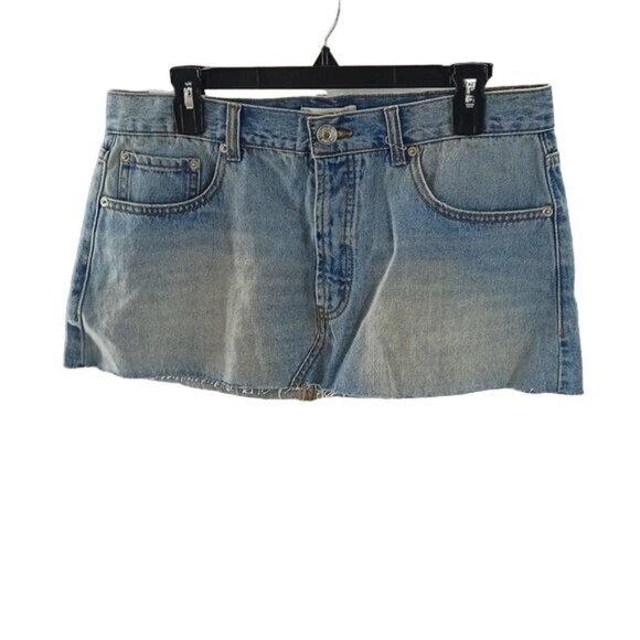 Forever 21 Denim Skirt Mini Cut Off Lightwash Womens Size 28 - Picture 1 of 5